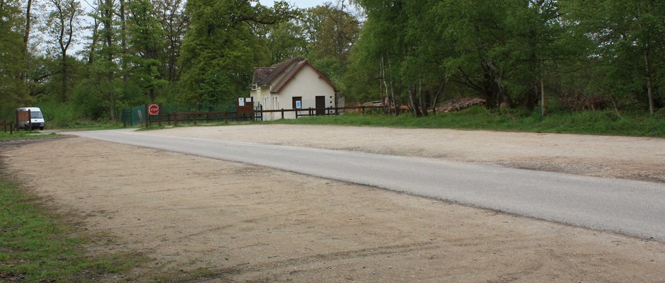 Un grand Parking